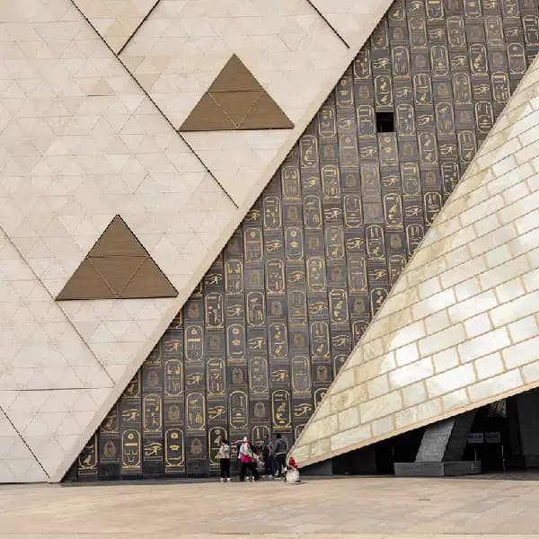 El Gran Museo Egipcio El Gran Museo Egipcio Apertura Oficial el 1 de Noviembre de 2025