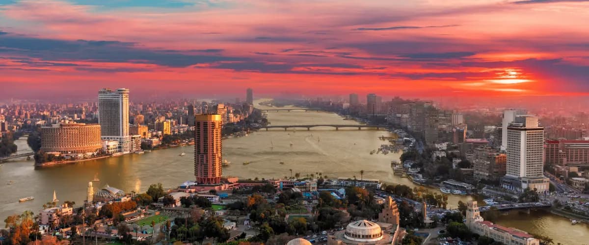 una vista maravillosa del Nilo una vista maravillosa del Nilo con el Cielo